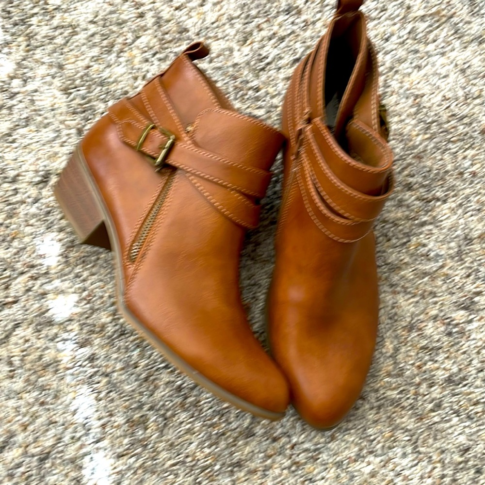 Union Bay booties